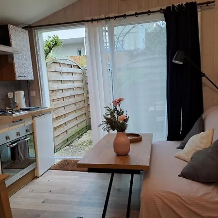 Joli Au Calme Dans Un Jardin Privatif Feriehus