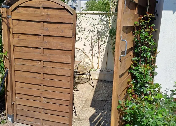 בית נופש Joli Au Calme Dans Un Jardin Privatif וויסטרהאם