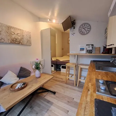 Joli Au Calme Dans Un Jardin Privatif Holiday home Ouistreham