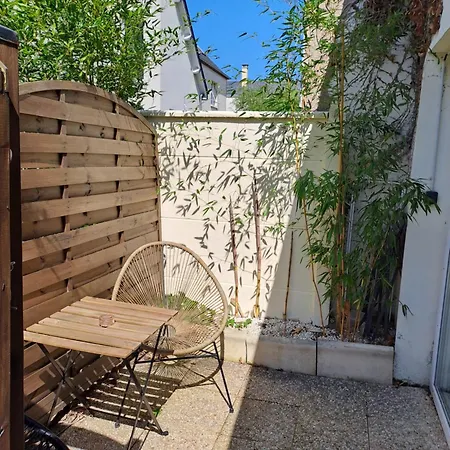 Σπίτι διακοπών Joli Au Calme Dans Un Jardin Privatif *