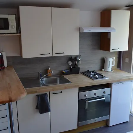 Joli Au Calme Dans Un Jardin Privatif Σπίτι διακοπών