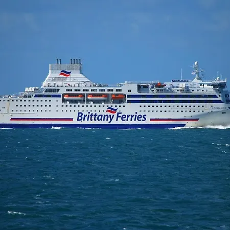 Joli Au Calme Dans Un Jardin Privatif